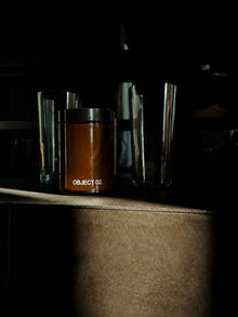 OBJECT 02 - Leather & Wood Scented Candle - NOT WHAT YOU EXPECT. Bougie