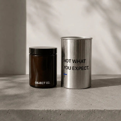 OBJECT 02 - Leather & Wood Scented Candle - NOT WHAT YOU EXPECT. Bougie
